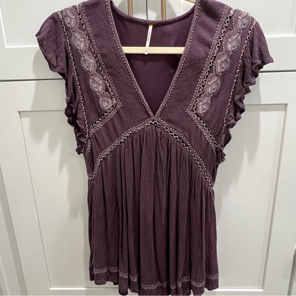 Free People XS Falling Water Purple | Plum Ruffle Embroidered Tunic Top NWOT - Picture 3 of 11